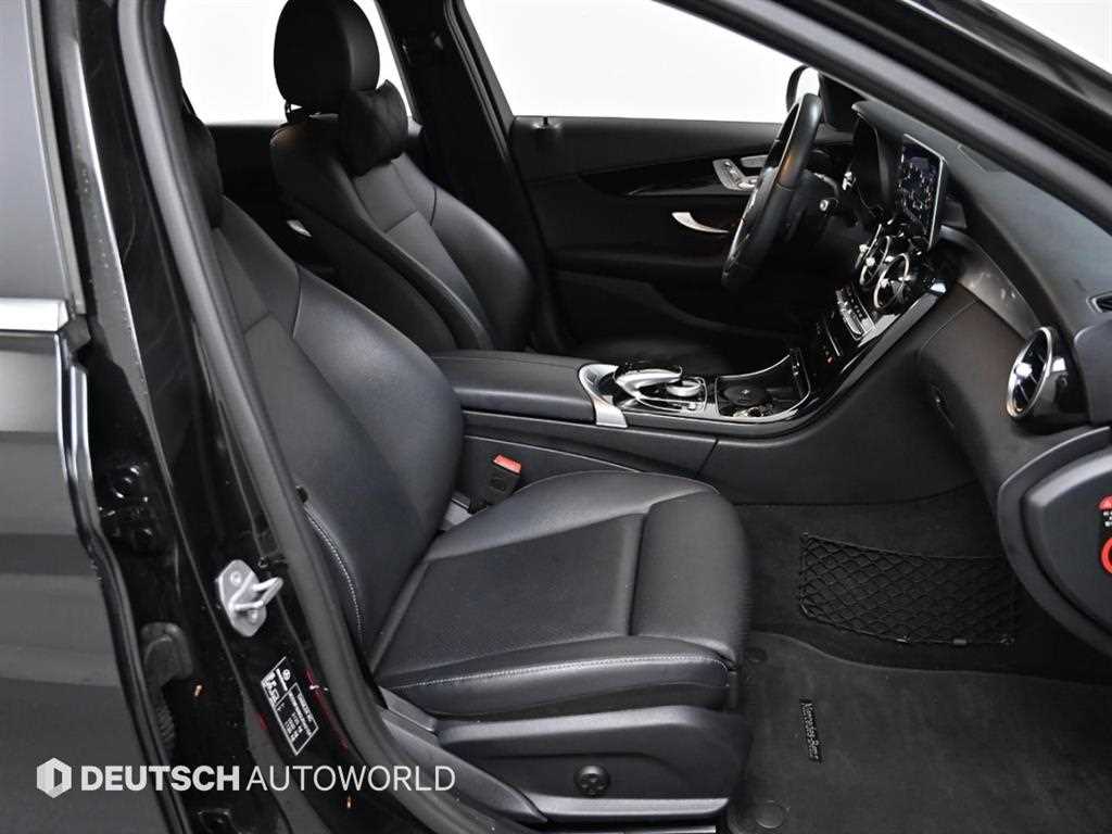 Mercedes Benz C Class - Vista 10