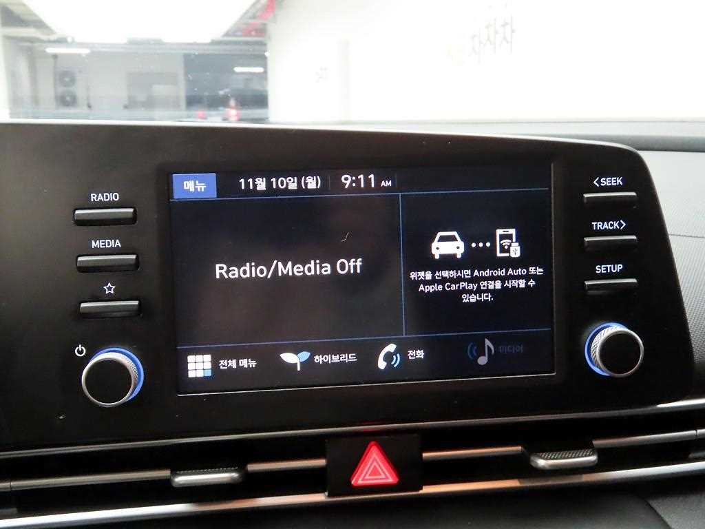 HYUNDAI Avante - Vista 9