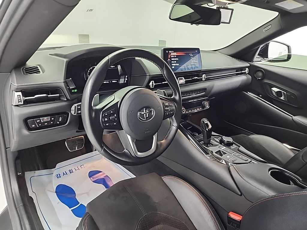 Toyota Supra - Vista 7