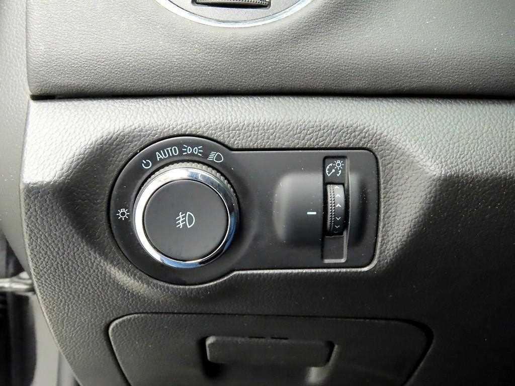 Chevrolet Cruise 2014 Negro - Importación desde Corea - HF Imports Iquique - Foto 15