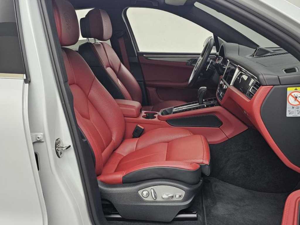 Porsche Macan - Vista 10