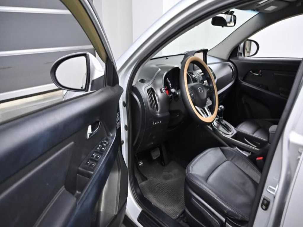 KIA Sportage - Vista 11