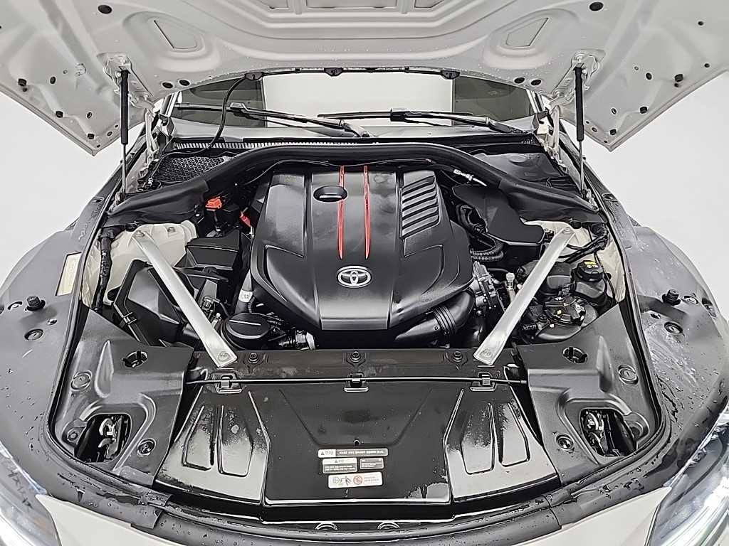 Toyota Supra - Vista 5