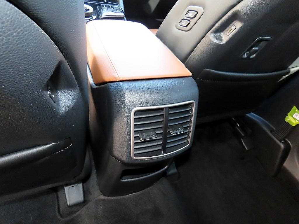 KIA Sportage 2024 the color of pearl - Importación desde Corea - HF Imports Iquique - Foto 17