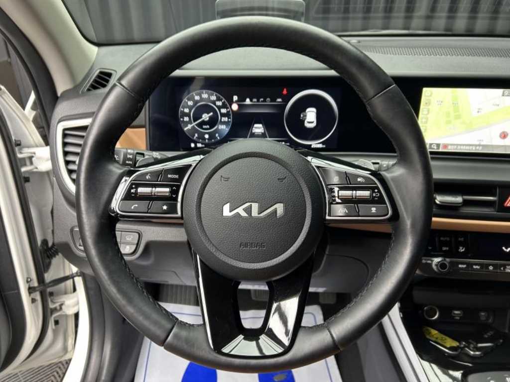 KIA Seltos - Vista 9