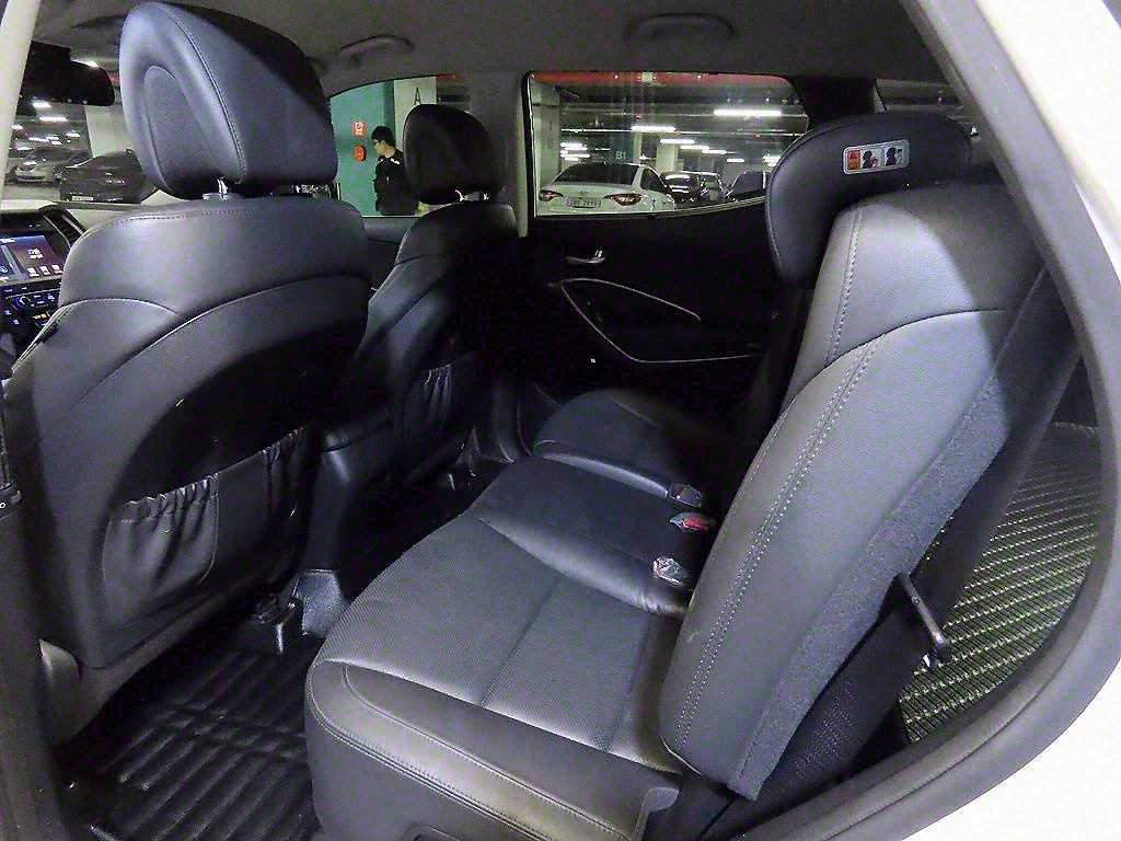 HYUNDAI Santa Fe - Vista 7