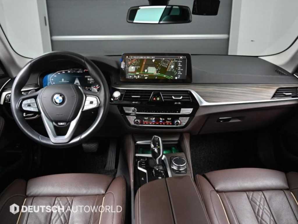 BMW 5 Series - Vista 7