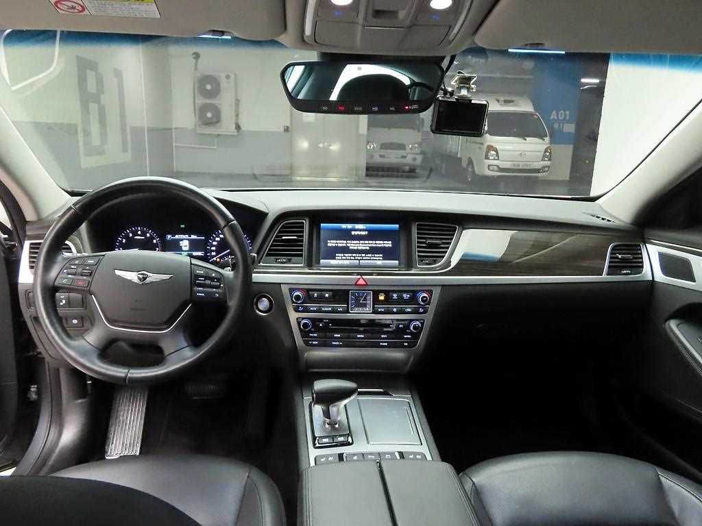 Genesis G80 - Vista 8