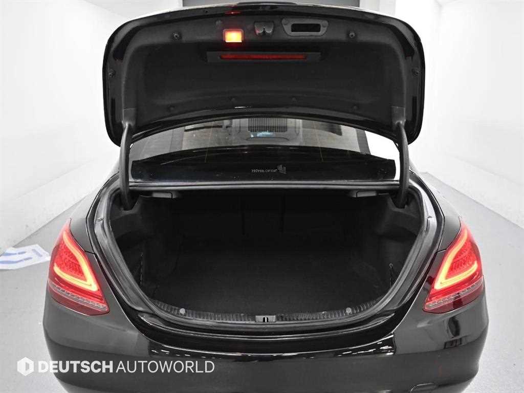 Mercedes Benz C Class 2020 Gris - Importación desde Corea - HF Imports Iquique - Foto 20