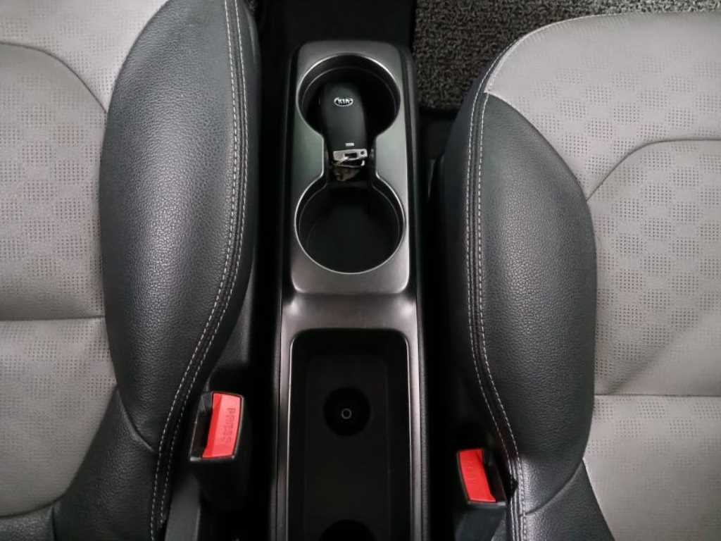 KIA Ray 2018 Blanco - Importación desde Corea - HF Imports Iquique - Foto 17