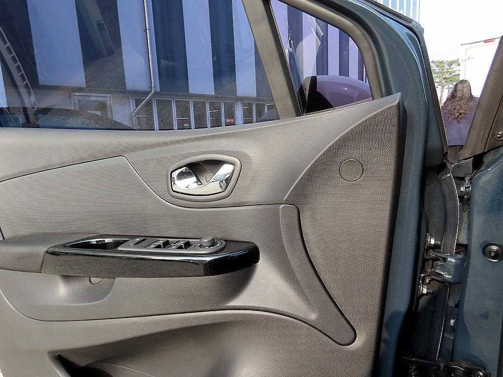 SAMSUNG QM3 - Vista 11