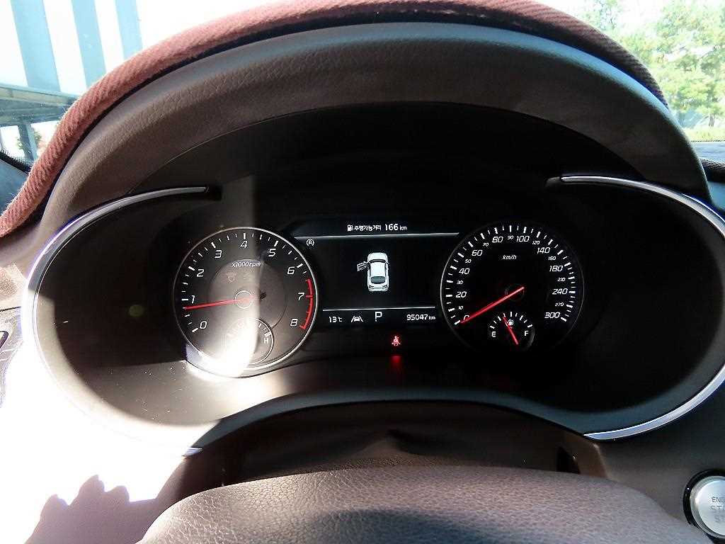 KIA Stinger - Vista 9