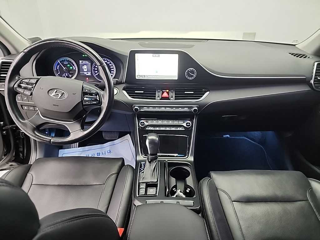 HYUNDAI Grandeur - Vista 7