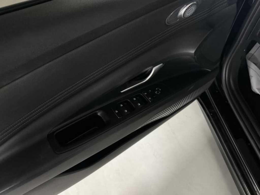 HYUNDAI Avante - Vista 7