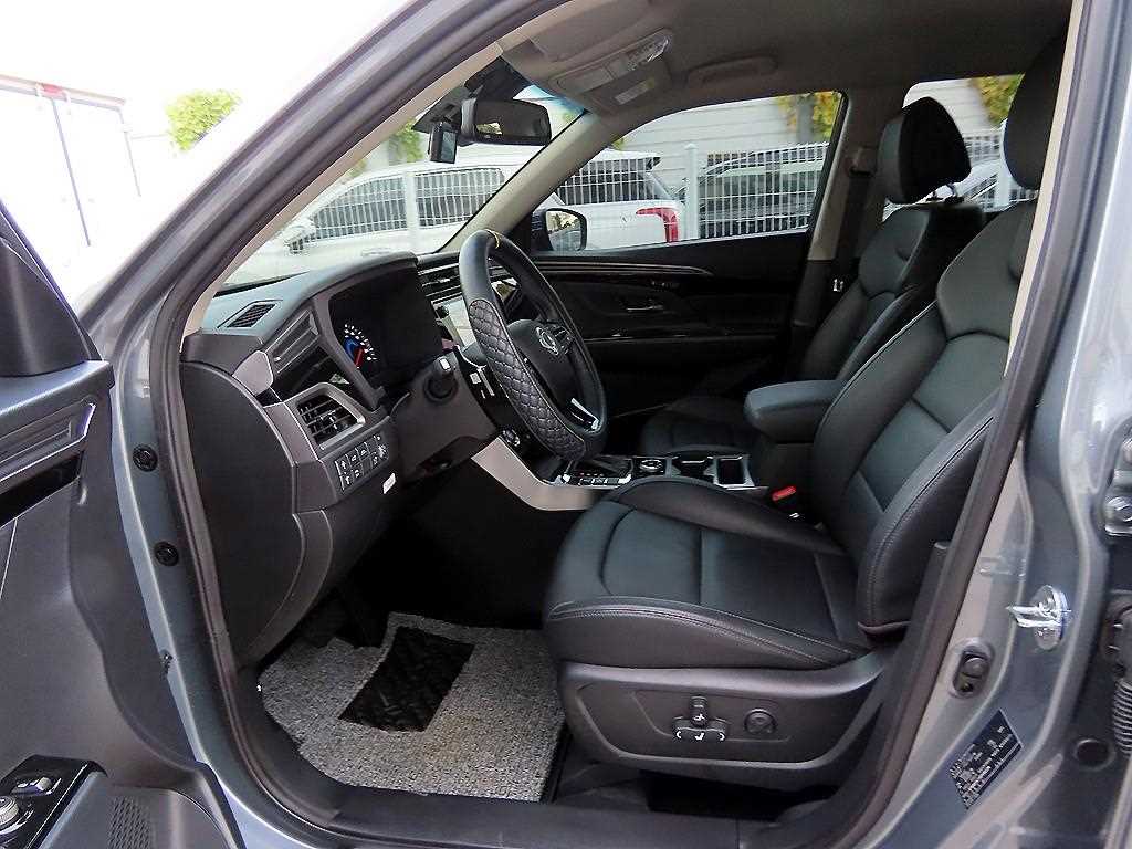 Ssangyong Korando - Vista 5