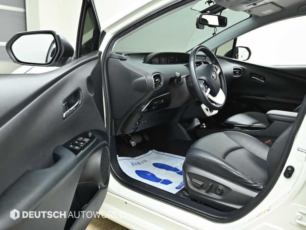 Toyota Prius - Vista 11