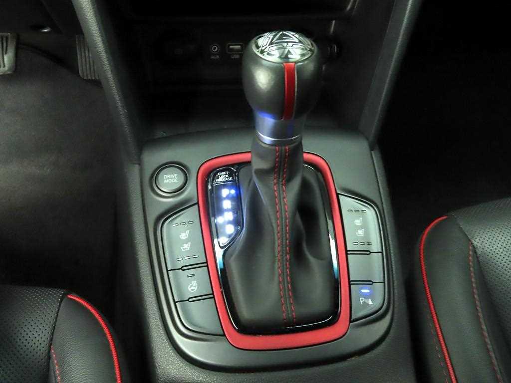 HYUNDAI Kona - Vista 11