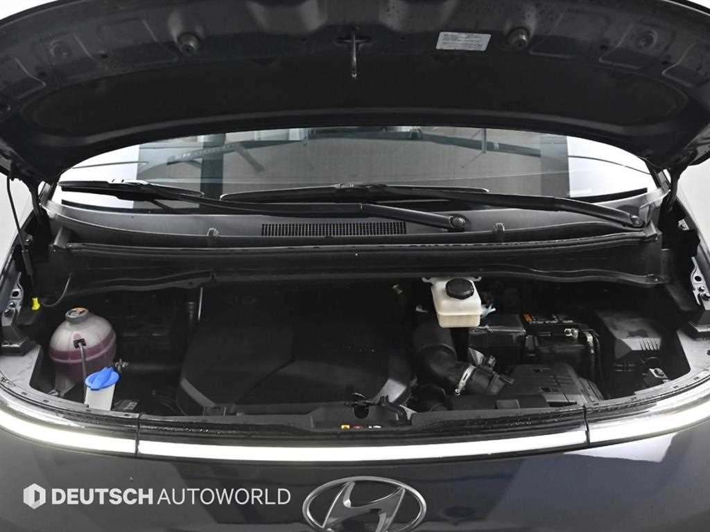 HYUNDAI Staria - Vista 6