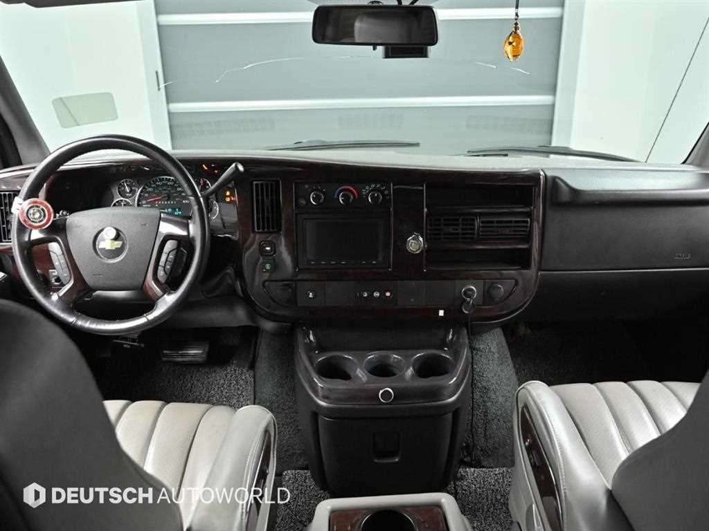 Chevrolet Express van - Vista 7