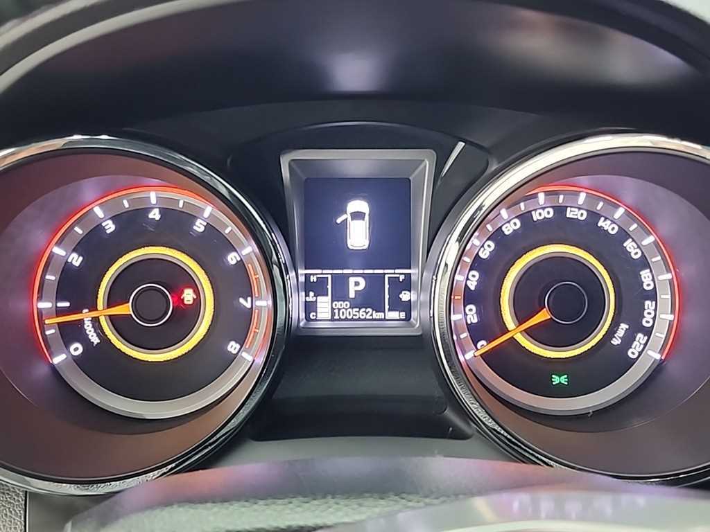 Ssangyong Tivoli - Vista 6