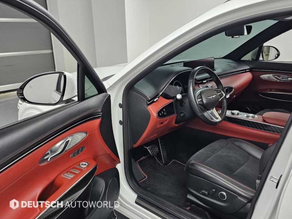 Genesis GV70 - Vista 11