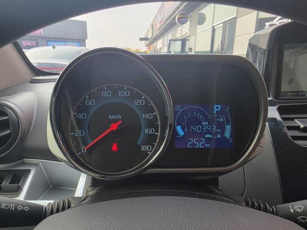 Chevrolet Spark - Vista 10