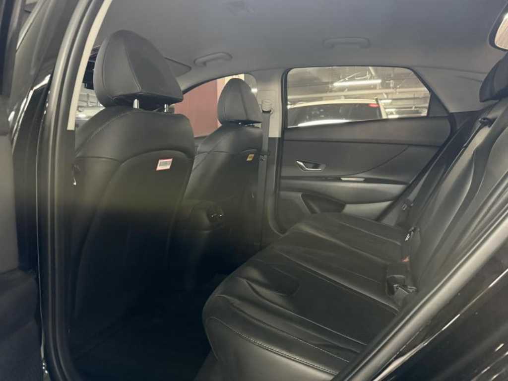 HYUNDAI Avante - Vista 8