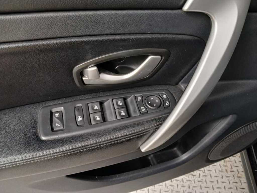 SAMSUNG SM5 - Vista 9