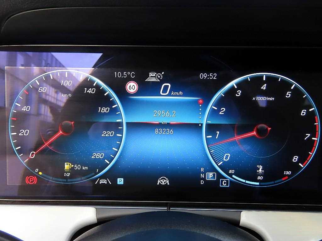 Mercedes Benz E class - Vista 9