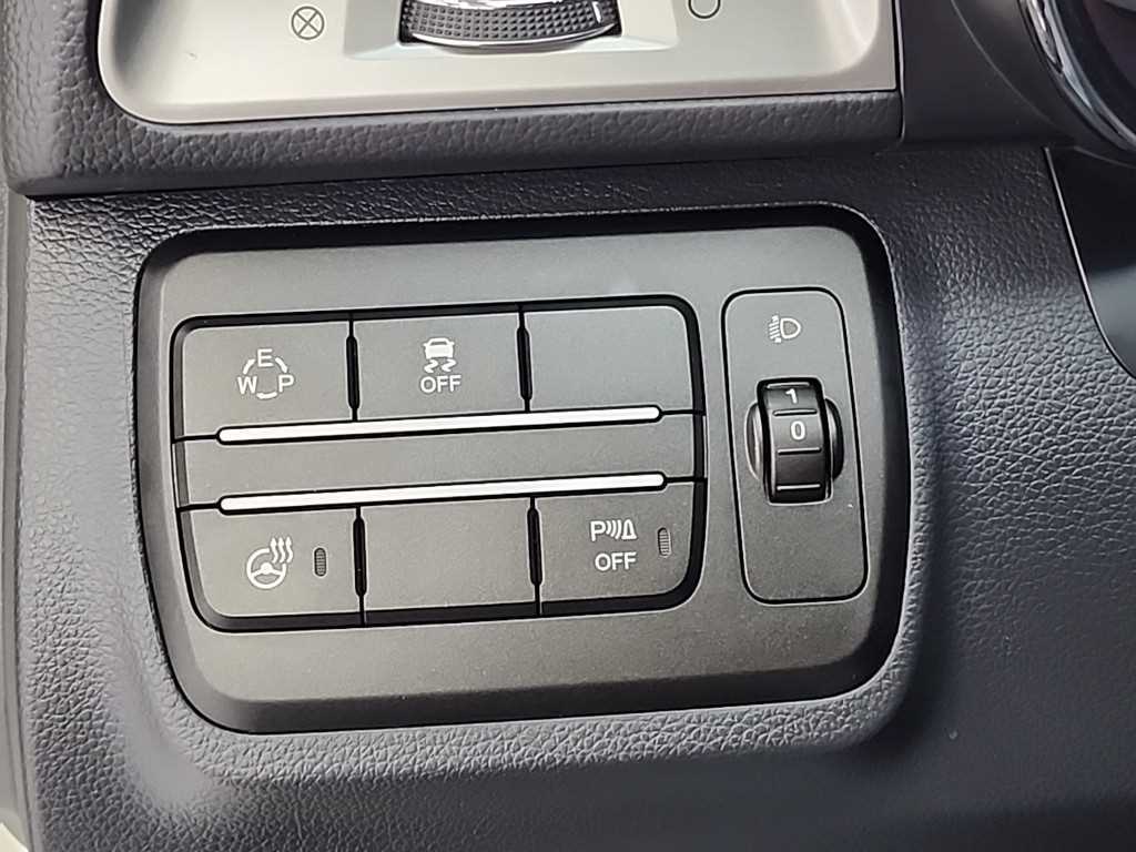 Ssangyong Tivoli 2015 Blanco - Importación desde Corea - HF Imports Iquique - Foto 18