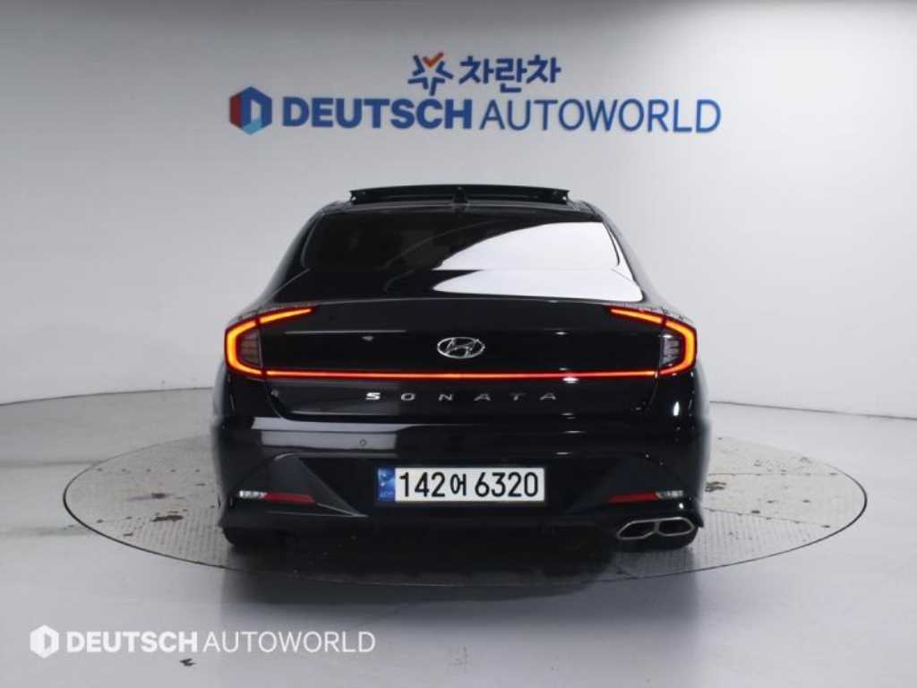 HYUNDAI Sonata - Vista 4