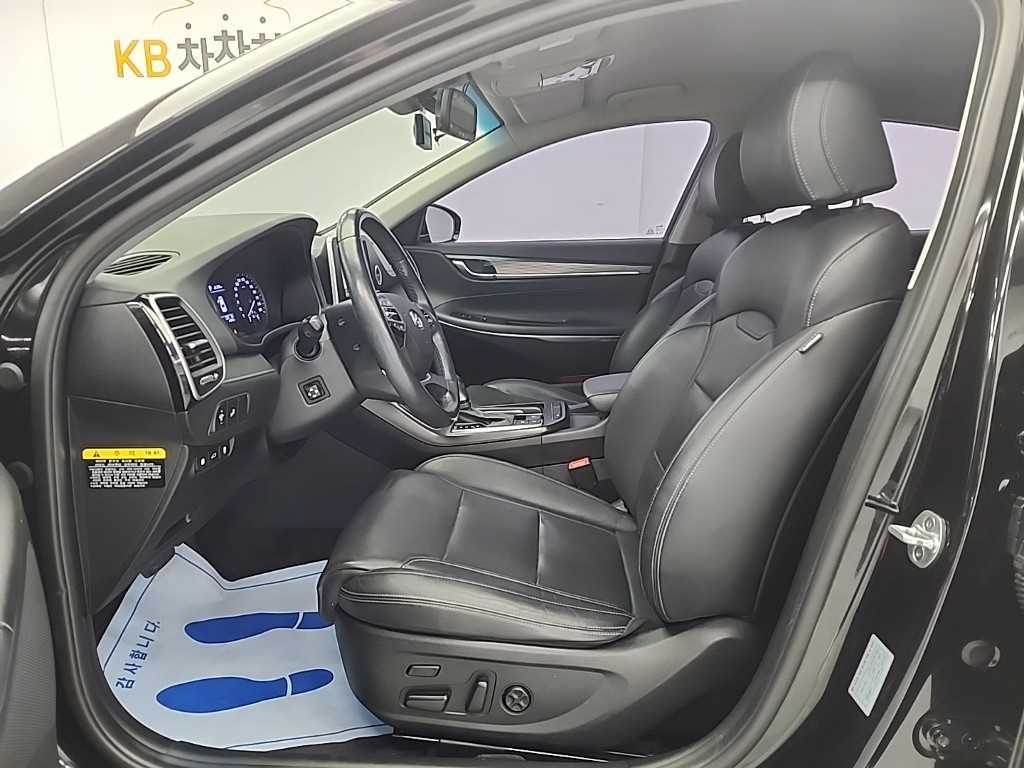 HYUNDAI Grandeur - Vista 11