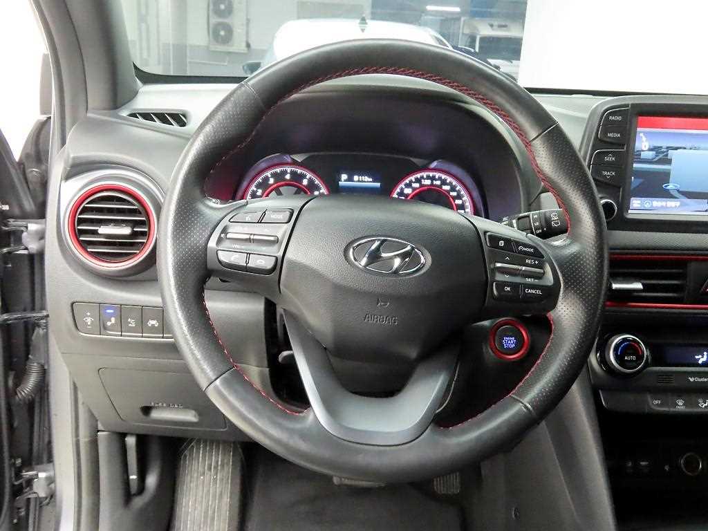 HYUNDAI Kona - Vista 8