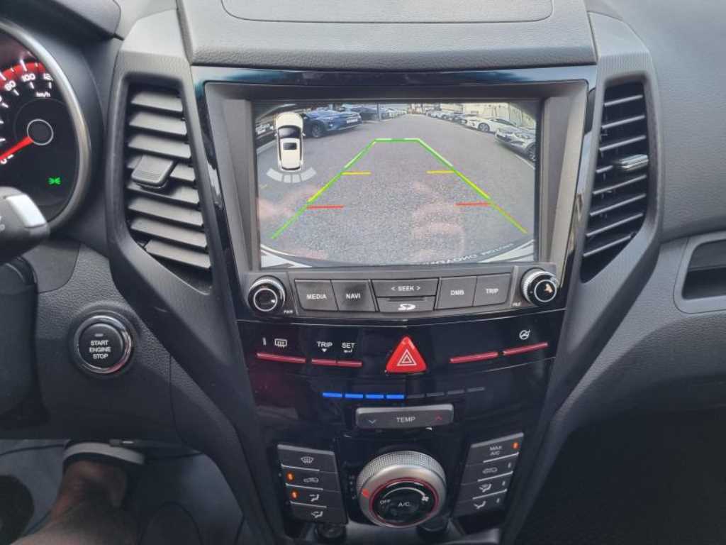 Ssangyong Tivoli 2017 Blanco - Importación desde Corea - HF Imports Iquique - Foto 15