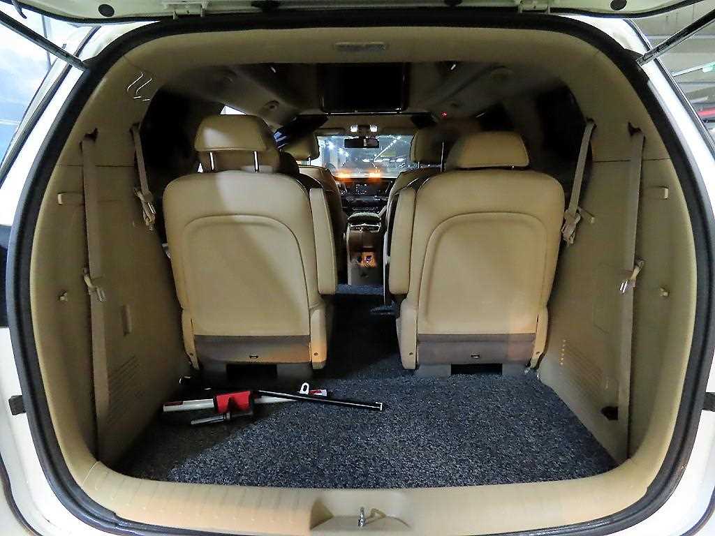 KIA Carnival 2016 Blanco - Importación desde Corea - HF Imports Iquique - Foto 17