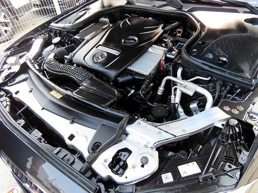 Mercedes Benz E class 2021 Gris - Importación desde Corea - HF Imports Iquique - Foto 19