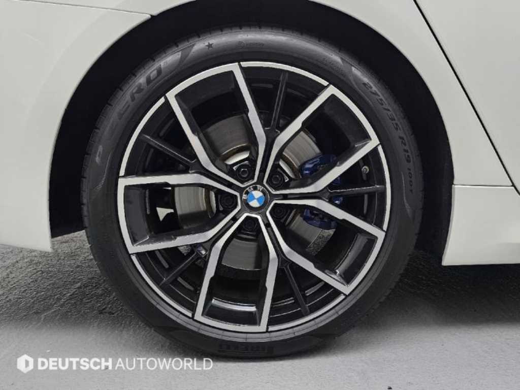 BMW 5 Series - Vista 5