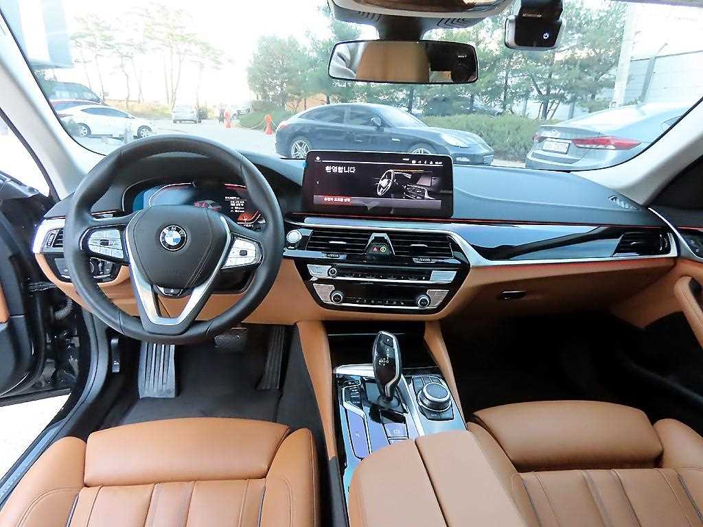 BMW 5 Series - Vista 7
