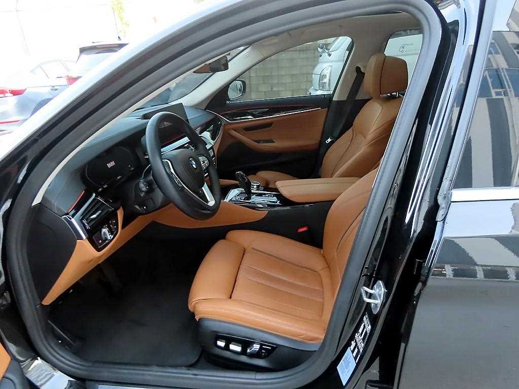 BMW 5 Series - Vista 5