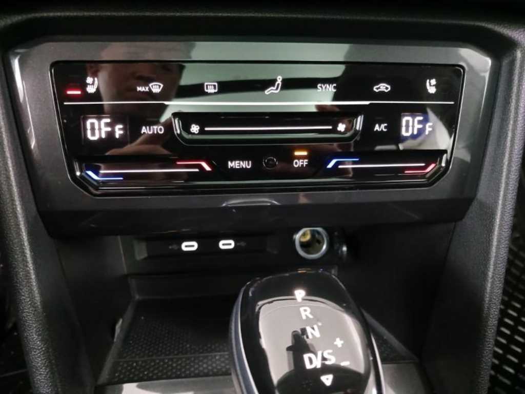 Volkswagen Tiguan 2022 Blanco - Importación desde Corea - HF Imports Iquique - Foto 13