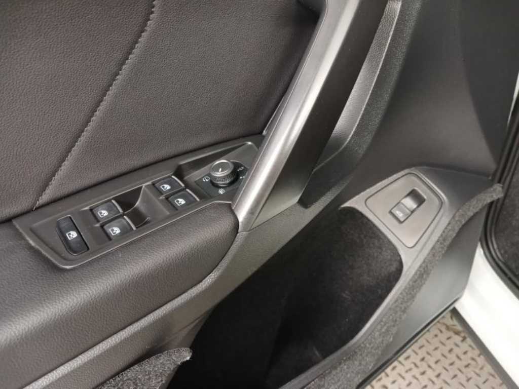 Volkswagen Tiguan - Vista 10