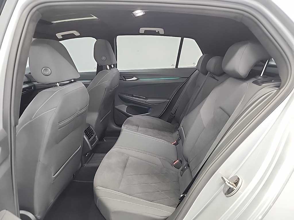 Volkswagen Golf - Vista 12