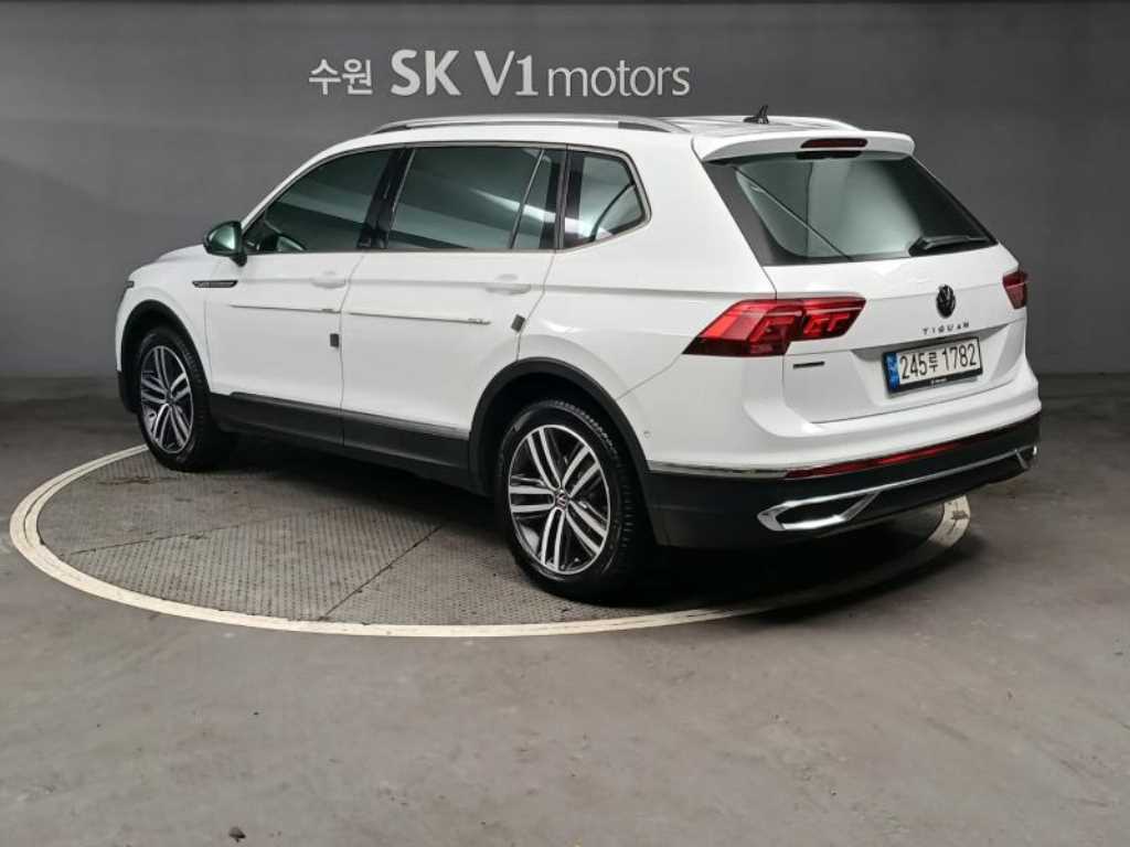 Volkswagen Tiguan - Vista 4