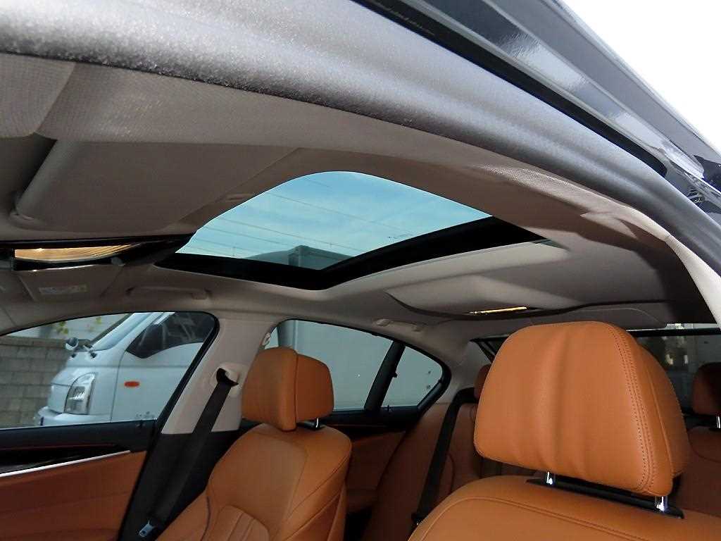 BMW 5 Series 2022 Negro - Importación desde Corea - HF Imports Iquique - Foto 18