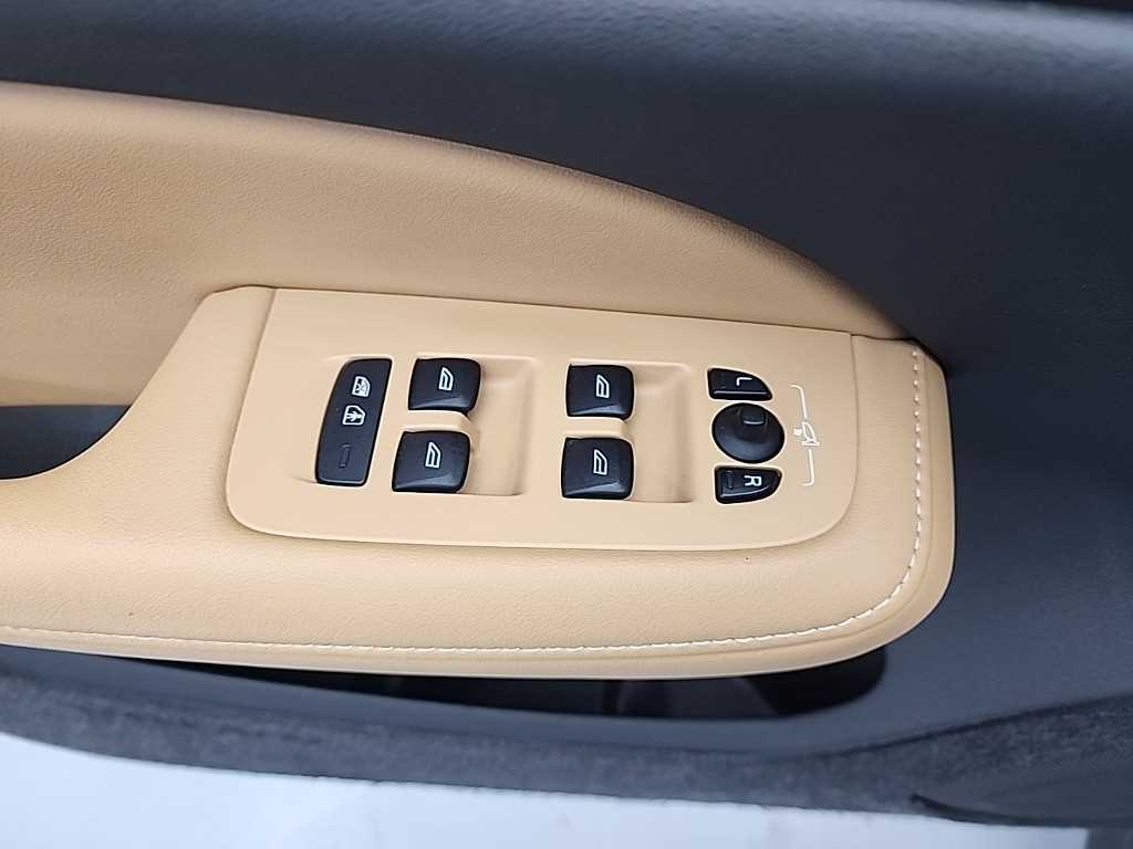 Volvo V60 2021 Plateado - Importación desde Corea - HF Imports Iquique - Foto 17