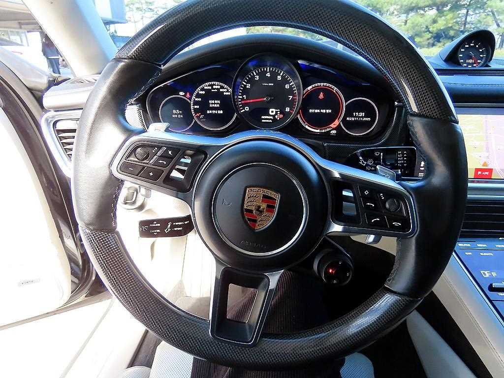 Porsche Panamera - Vista 8