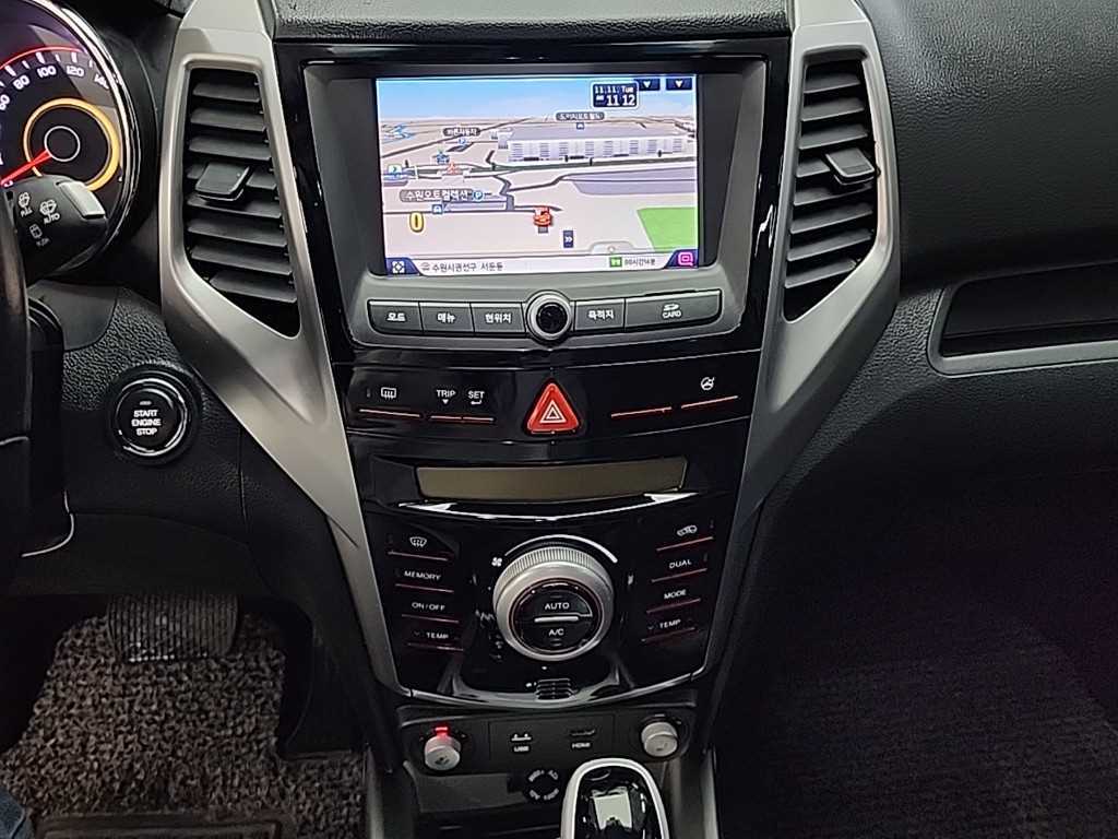 Ssangyong Tivoli - Vista 10