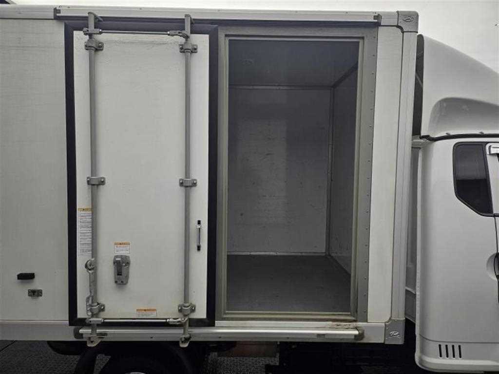 Small Truck Normal Box(High Deck) - Vista 7