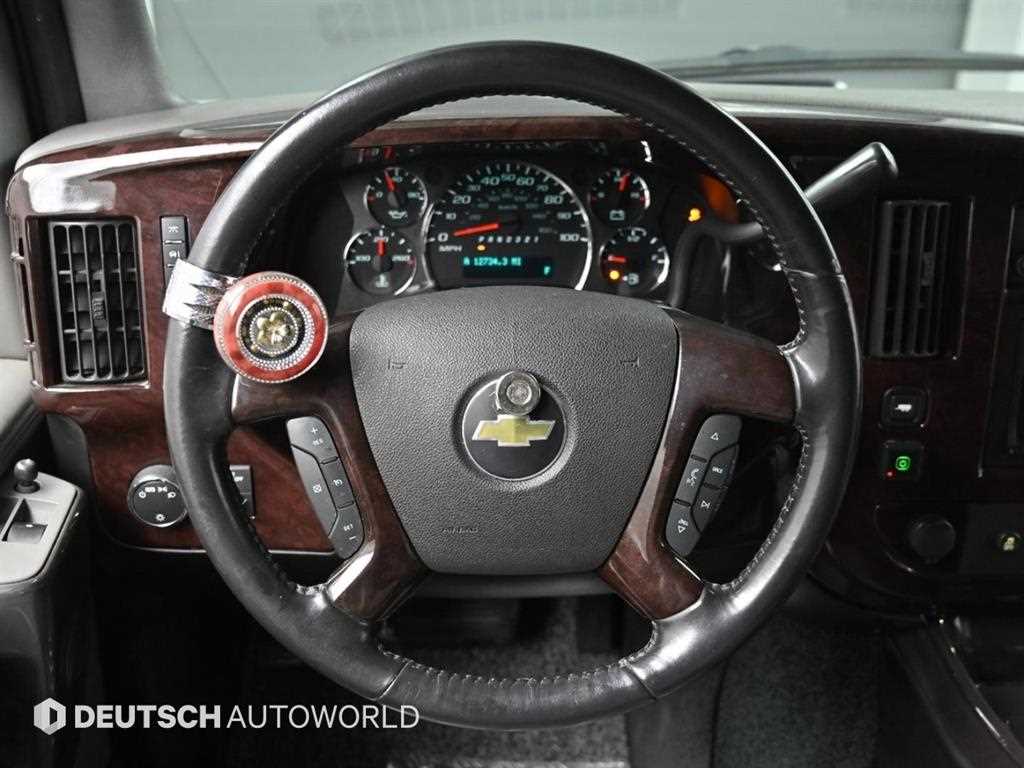 Chevrolet Express van 2014 Negro - Importación desde Corea - HF Imports Iquique - Foto 13