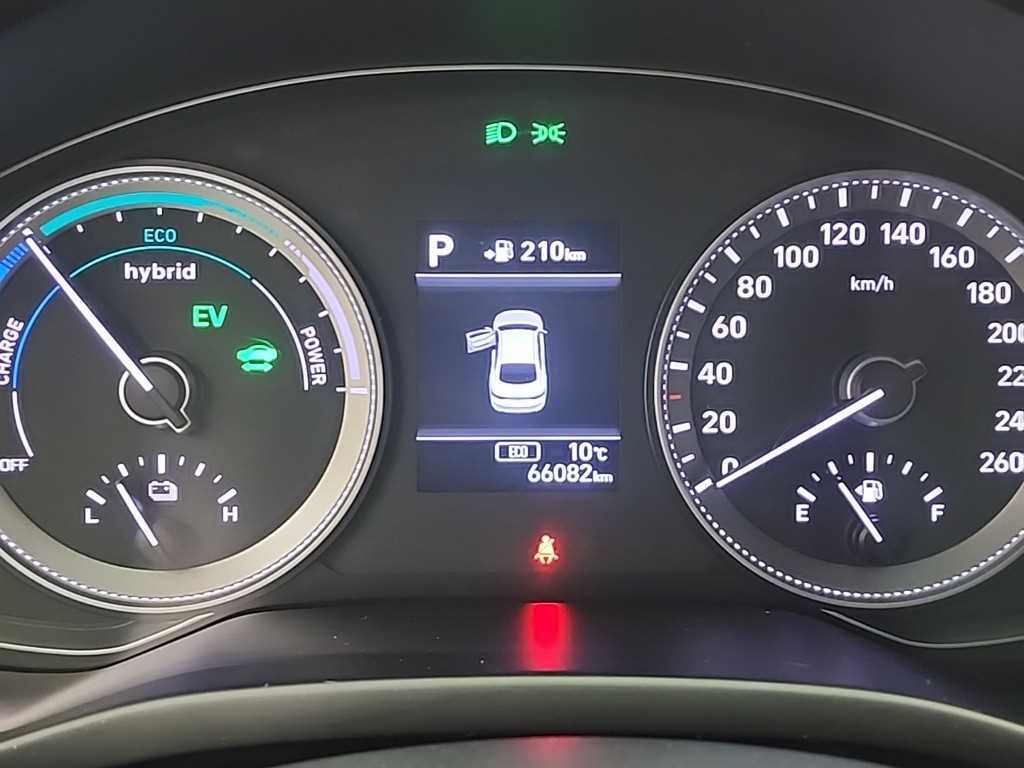 HYUNDAI Grandeur - Vista 6